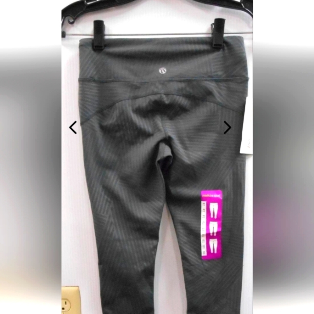 *WORKOUT* NWT women's  XS (0/2) Marika Sport gray geometric exercise leggings